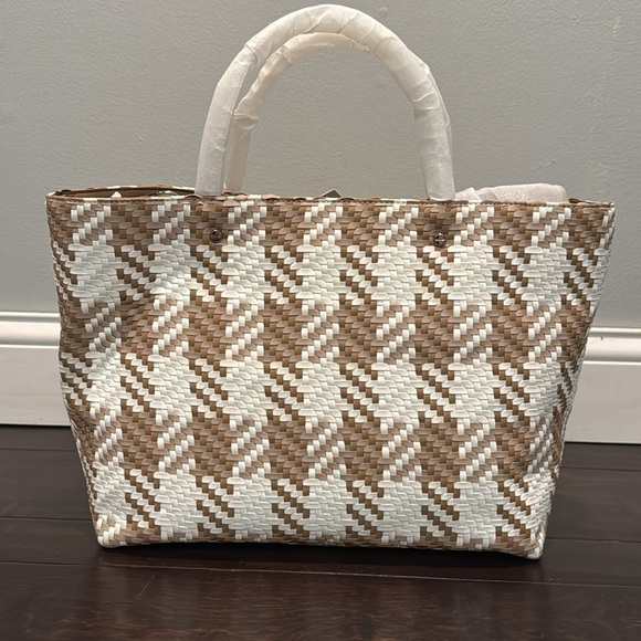 Calvin Klein Brown and White Woven Tote Bag NWT - Picture 5 of 16